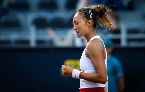 WTA罗马站：郑钦文2-0弗雷希 进16强将战前大满贯冠军