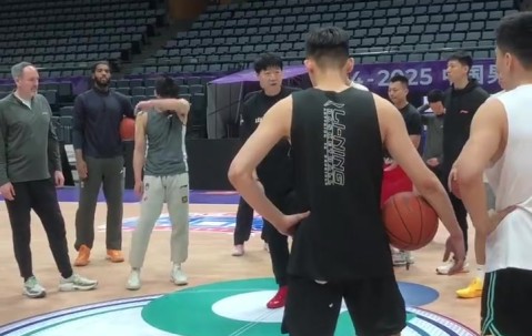 邱彪谈G2：避免低级失误&保护好篮板 做好这两块过程就不会差